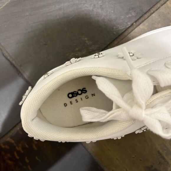 ASOS design white sneakers with flower rhinestone detail - Picture 5 of 6